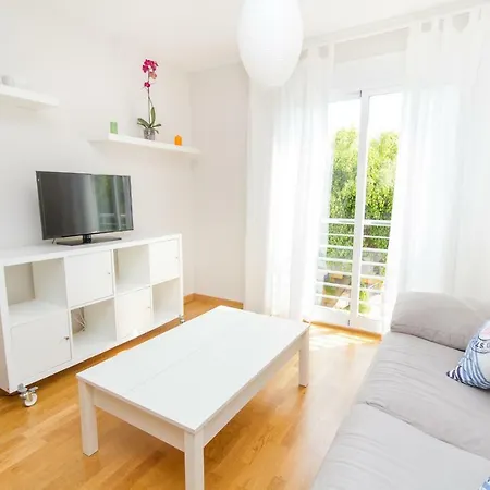 Charming In Pedregalejo Apartment Malaga